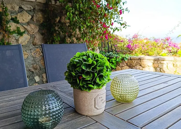 Aga's Seaview Agios Markos